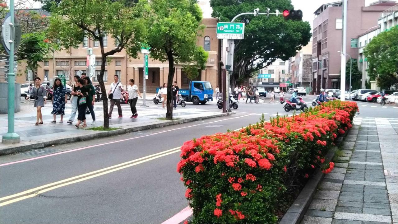 Park 66 Apartment Tainan Exterior photo